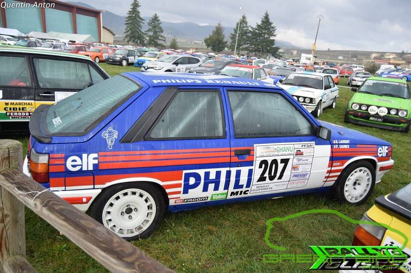 parc-ferme-R11-turbo-grA-vhc-rallye-vignes-de-regnie-2016